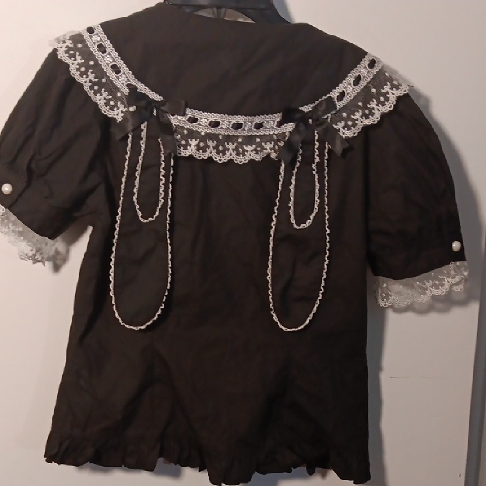 Elegant Black Lace Button Down Shirt - Picture 3 of 6